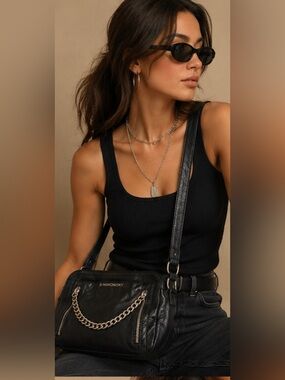 B. Makowsky Black Genuine Leather Crossbody Bag Silver Chain Leopard Lining Y2K